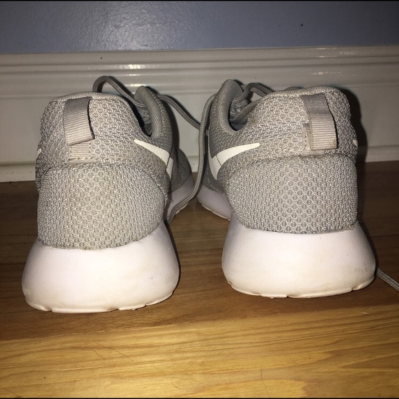 Nike Gray Roshe One - Picture 5 of 7
